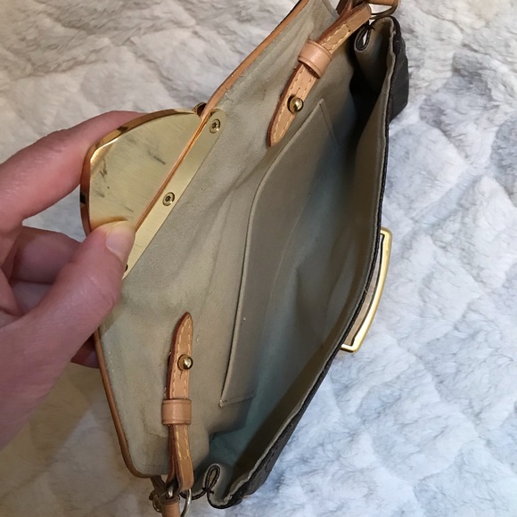 Louis Vuitton small clutch - Picture 6 of 8